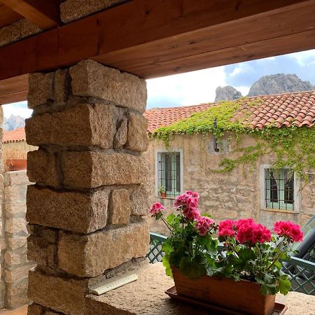 Casa Nel Borgo Di San Pantaleo Villa Ngoại thất bức ảnh