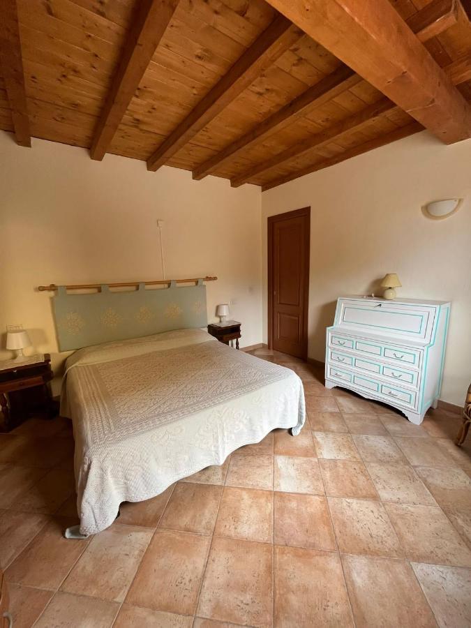 Casa Nel Borgo Di San Pantaleo Villa Ngoại thất bức ảnh